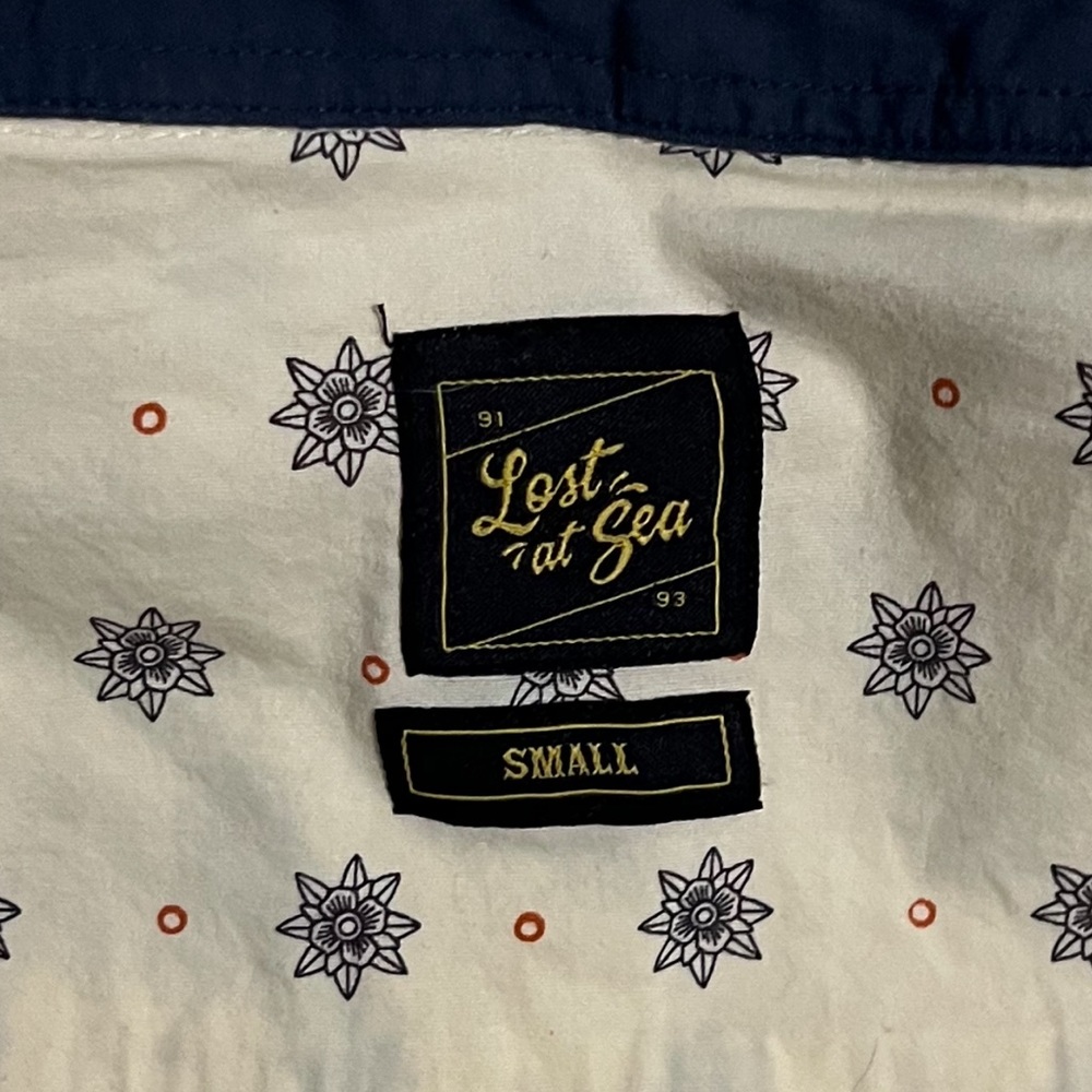 LOST AT SEA Men’s floral casual button down shirt - Picture 5 of 12